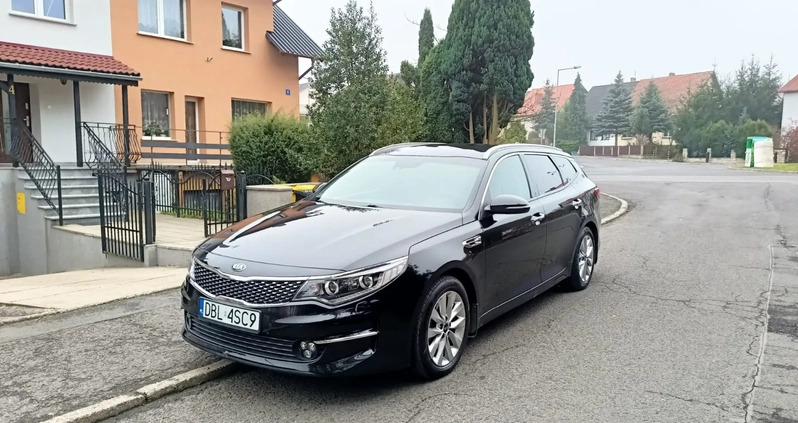 Kia Optima cena 61500 przebieg: 156500, rok produkcji 2017 z Bolesławiec małe 436